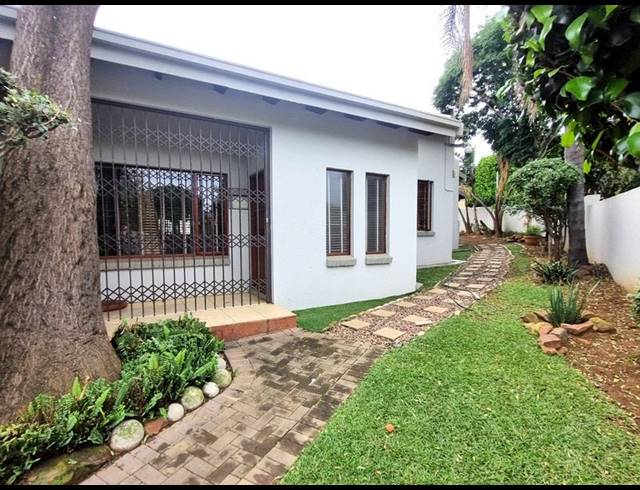 3 BEDROOM HOUSE FOR SALE IN FAERIE GLEN